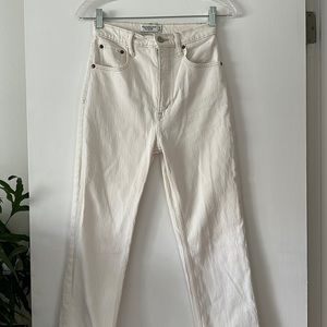 Abercrombie size 4 ankle straight ultra high rise